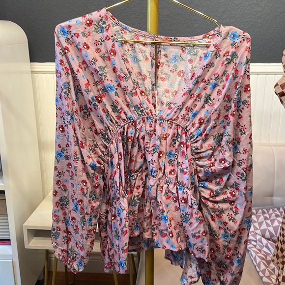 NWT Floral print pleating loose fit blouse - Picture 1 of 2